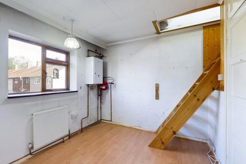 38 Dunkellin Way, South Ockendon, RM15 5EY