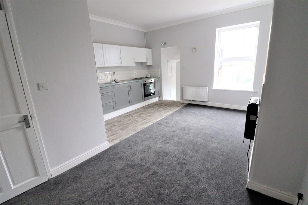 Victoria Road, Earby, Barnoldswick, BB18 2 bed flat £89,950