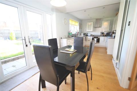 4 bedroom end of terrace house for sale - Markhams, Stanford-le-Hope, Essex, SS17