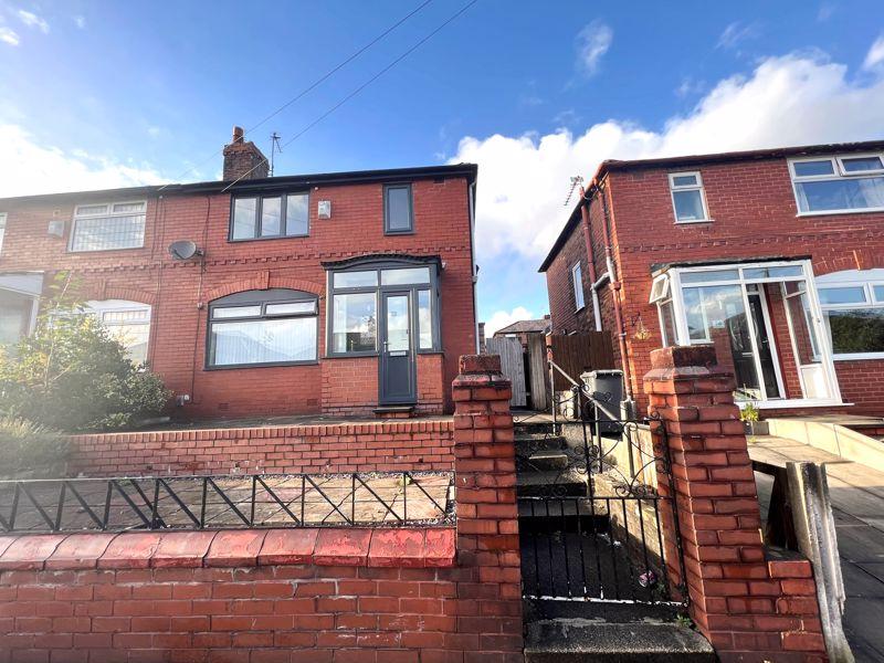 Waverley Road, Manchester 3 bed semidetached house £1,100 pcm (£254 pw)