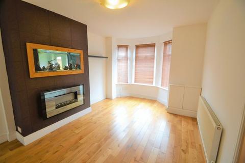 3 bedroom semi-detached house to rent - Derby Road, Salford