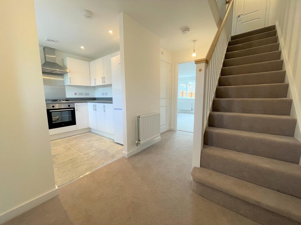 Cottenham Grove, Cottenham, Cambridge, CB24 2 bed terraced house £144,000