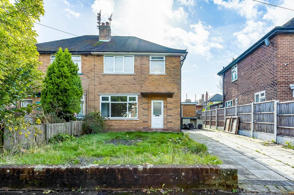 Barkway Road, Stretford, Manchester, M32 3 bed semidetached house £