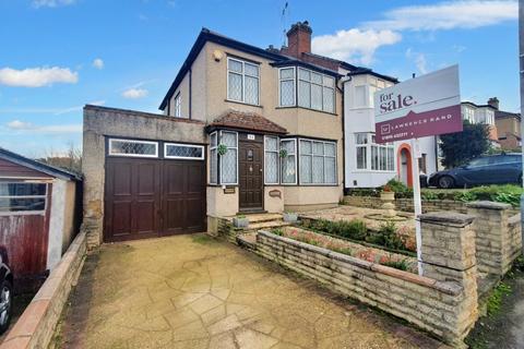 3 bedroom semi-detached house for sale - Orchard Close, Ruislip, Middlesex, HA4