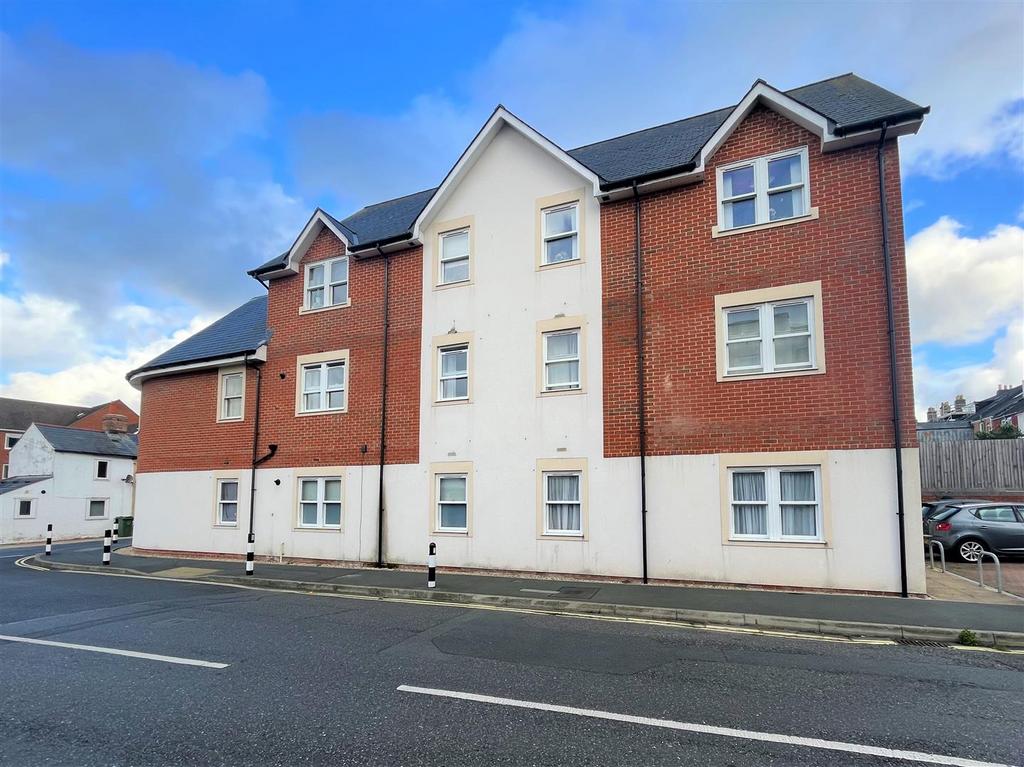Mill Street, Newport 1 bed apartment for sale £129,950