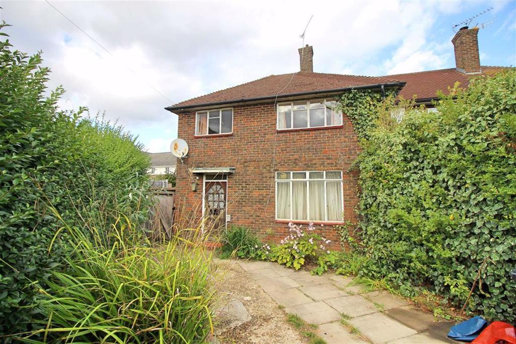 Ripon Way, Borehamwood, Herts 3 bed semidetached house £479,950
