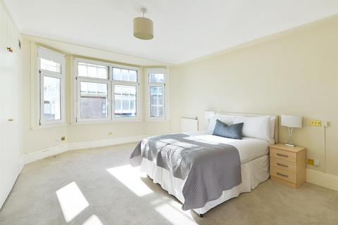 5 bedroom flat to rent, Park Road, Regents Park, London, NW8