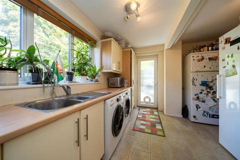 14 Highclere Drive, Hemel Hempstead, HP3 8BT