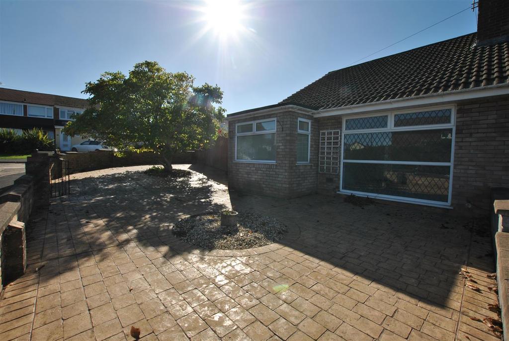 Cornish Road, Whitchurch, Bristol 3 bed house £1,250 pcm (£288 pw)