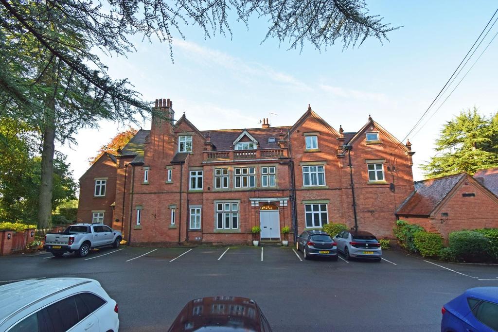 3 Stretton Croft, 54 Brookhouse Road, Barnt Green, B45 8JS 2 bed