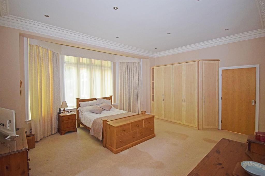 3 Stretton Croft, bed 1c.jpg