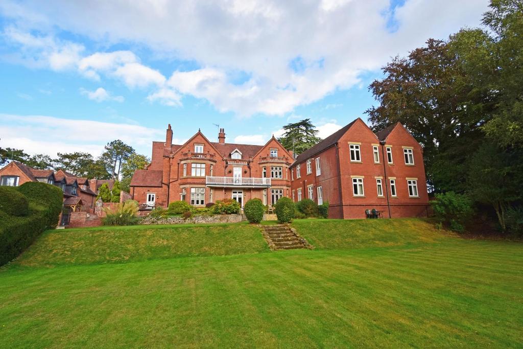 3 Stretton Croft, rear.jpg