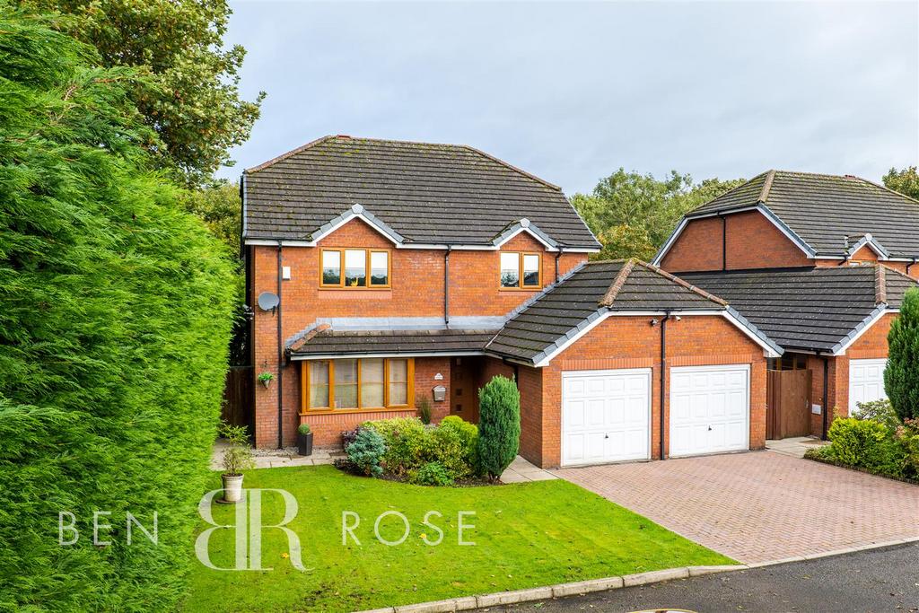 Highfield Road, Farnworth, Bolton 4 bed detached house £399,995
