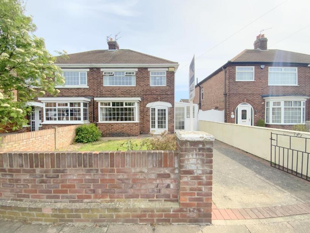 Dugard Road, Cleethorpes 3 bed semidetached house £160,000