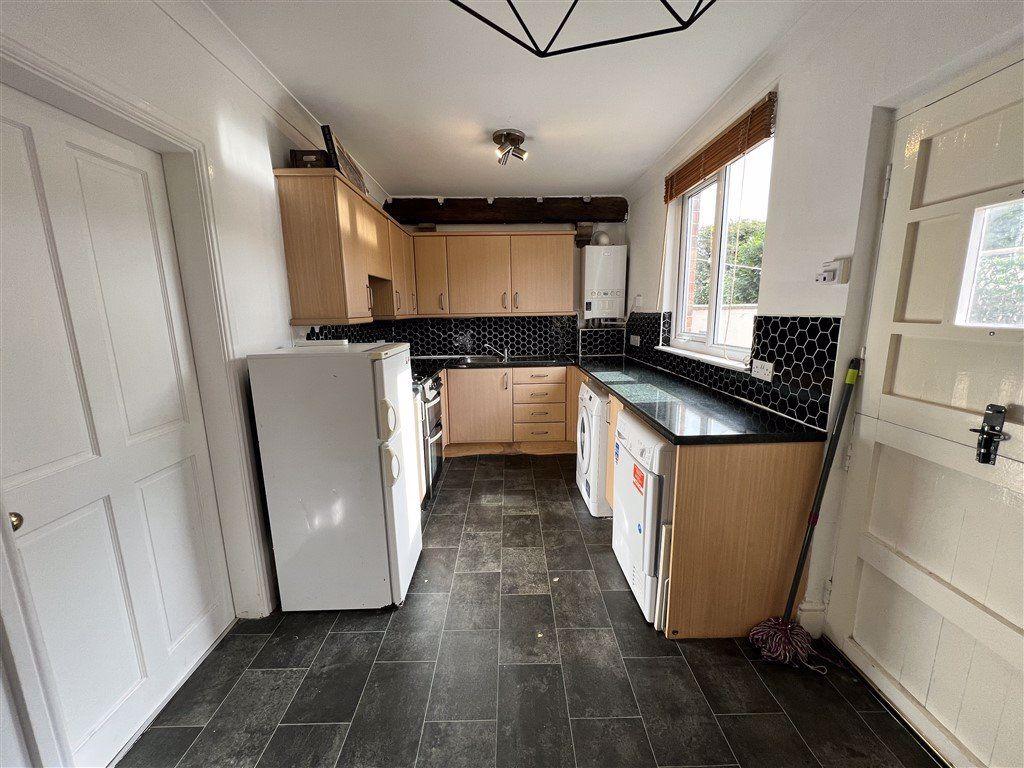 Moor Lane, Sherburn In Elmet, LS25 3 bed terraced house £850 pcm (£