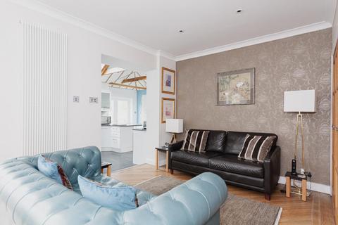 108 Tattenham Grove, Epsom, KT18 5QS