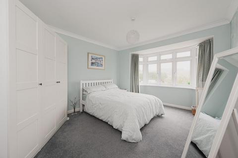 108 Tattenham Grove, Epsom, KT18 5QS