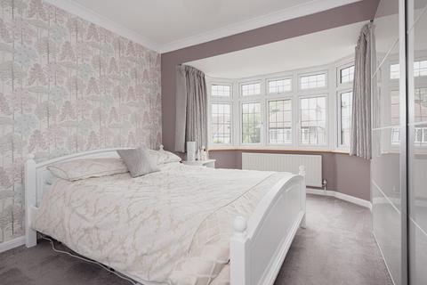 108 Tattenham Grove, Epsom, KT18 5QS