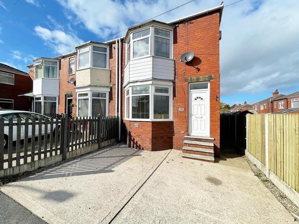 Broomhead Road, Wombwell, Barnsley 2 bed end of terrace house £125,000