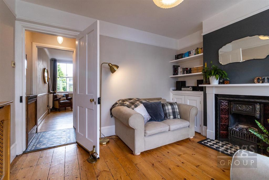 Currie Street, Hertford 2 bed house £640,000