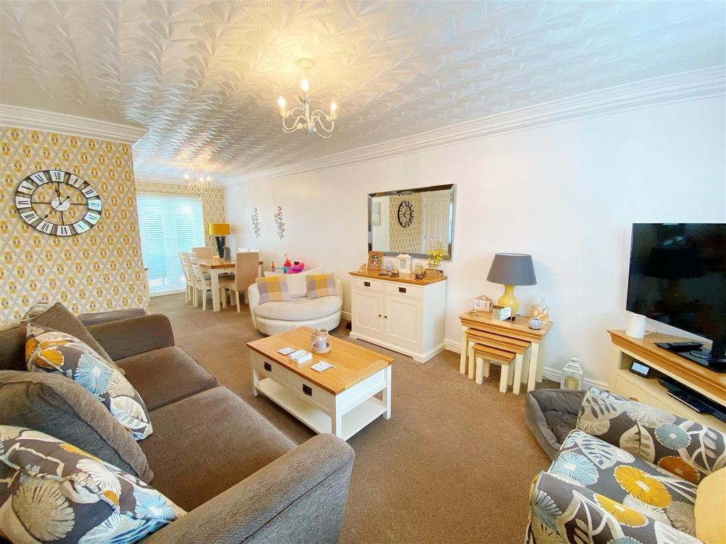 The Links, St Pauls Road, Trimdon... 3 bed link detached house £129,950