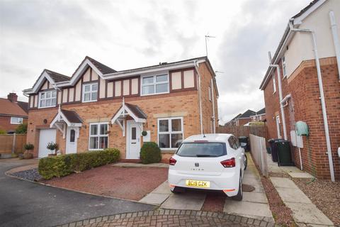 3 bedroom semi-detached house to rent, Pindars Way, Barlby, Selby