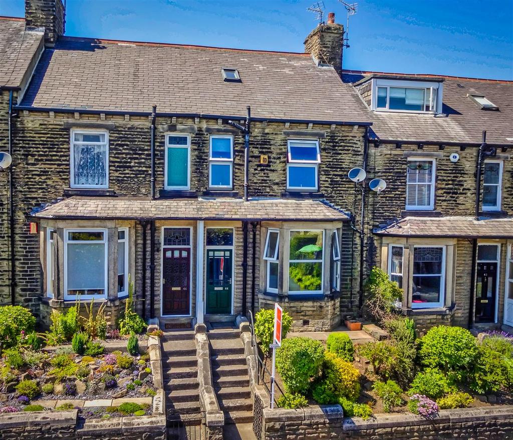 Woodhall Road, Calverley 3 bed terraced house £365,000