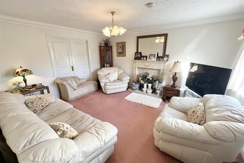 4 bedroom detached house for sale - Glenside Drive, Wilmslow