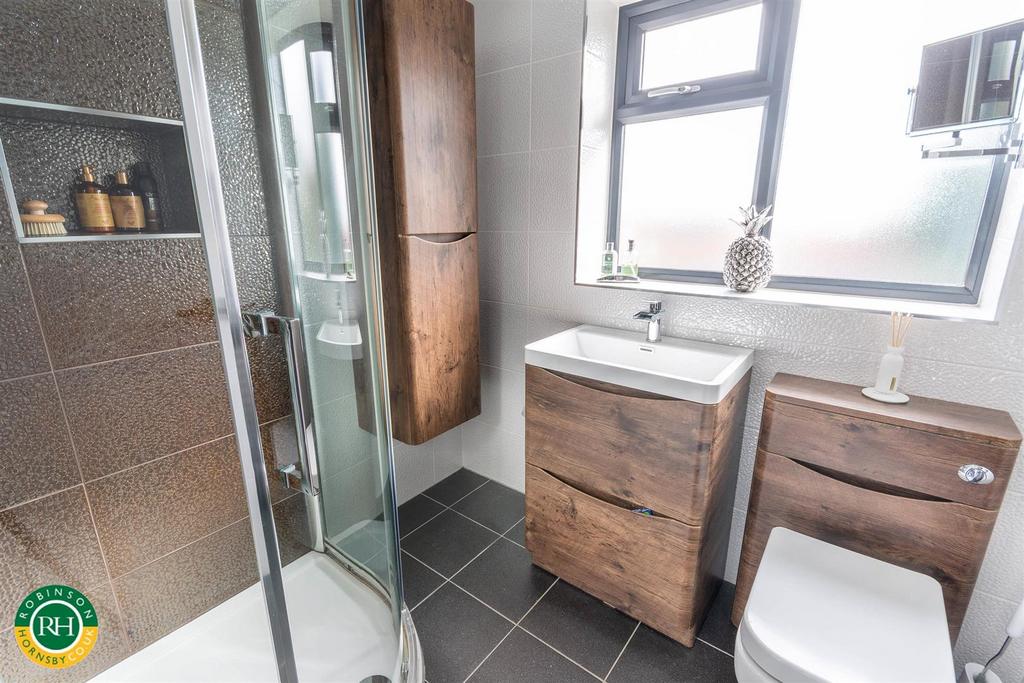 Shower room.jpg