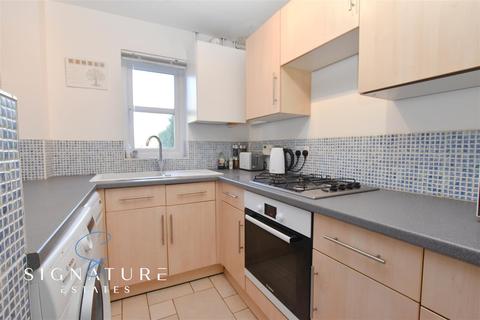 63 Berkeley Close, Abbots Langley, WD5 0XD