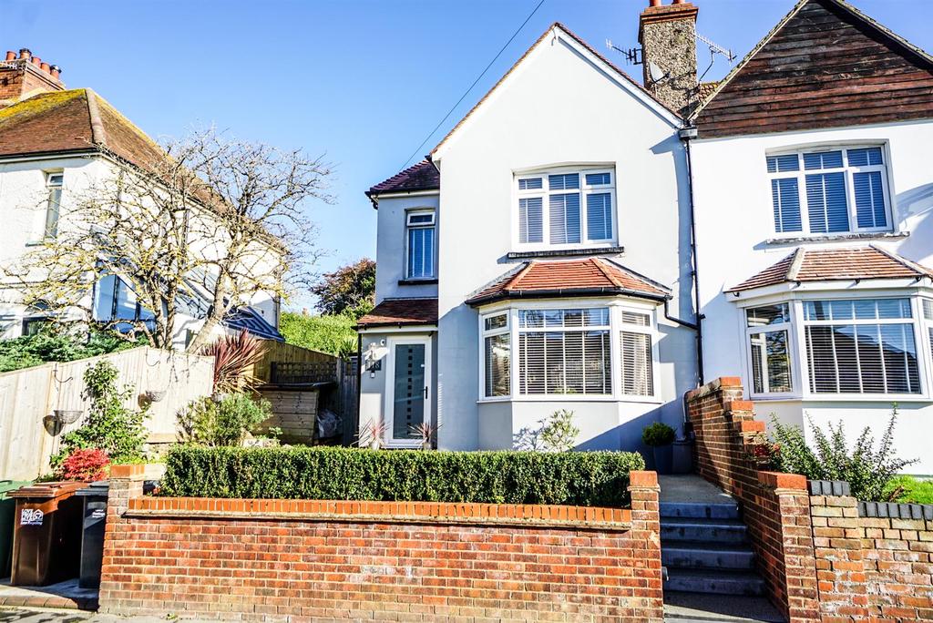 Victoria Avenue, Hastings 4 bed semidetached house £375,000
