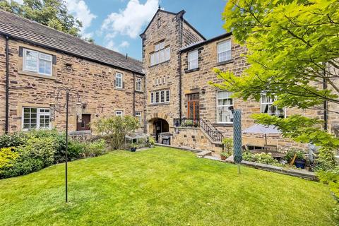 11 Hall Close, Worsbrough, Barnsley, S70 5LN