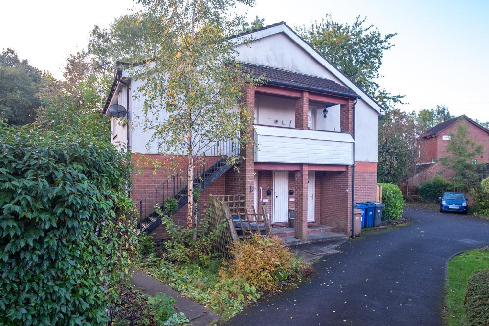 Bloomfield Grange, Penwortham, Preston 1 bed apartment £495 pcm (£114 pw)