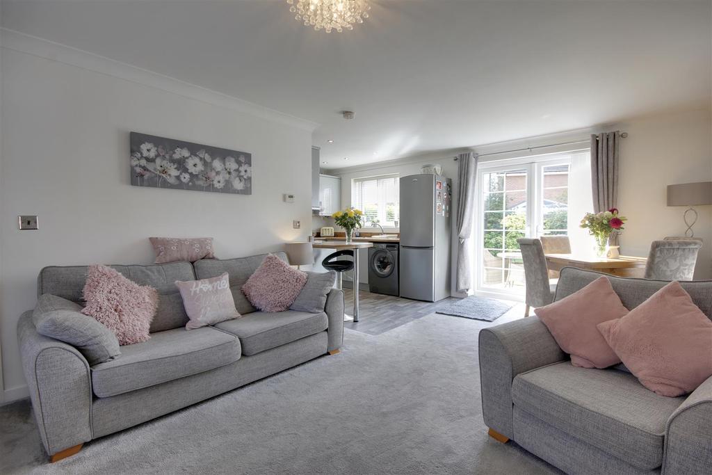 Husthwaite Road, Brough 2 bed semidetached house £185,000