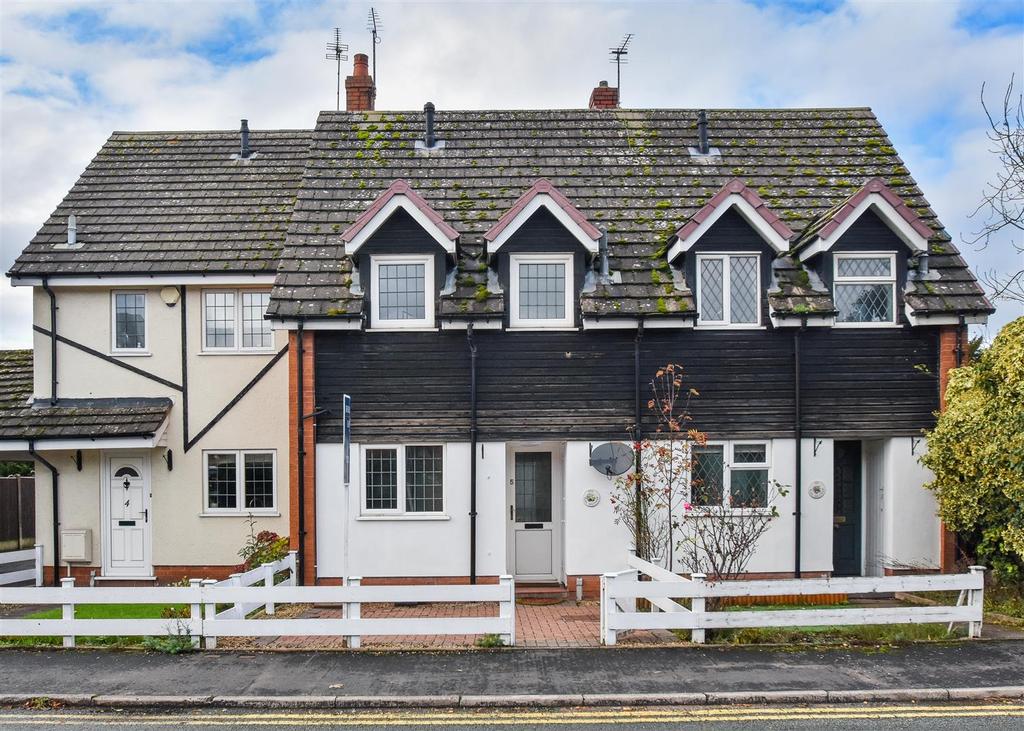 5 The Maltings, Brewood Road, Coven 2 bed townhouse £740 pcm (£171 pw)