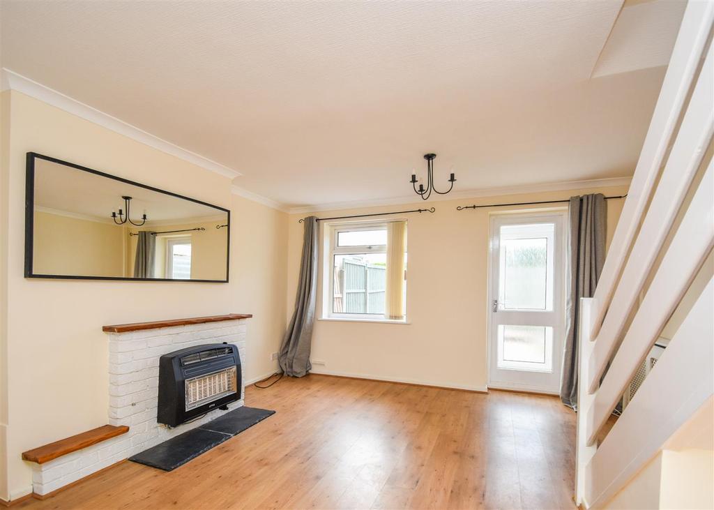 5 The Maltings, Brewood Road, Coven 2 bed townhouse £740 pcm (£171 pw)