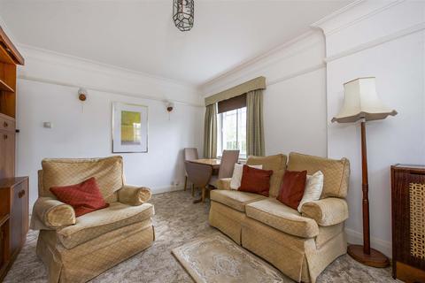2 bedroom flat for sale - Wellesley Road, Twickenham