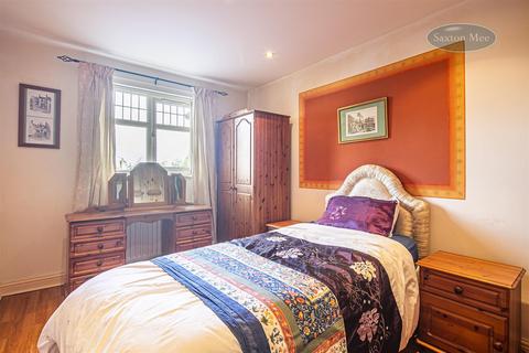 44 Bole Hill Close, Sheffield, S6 5ED