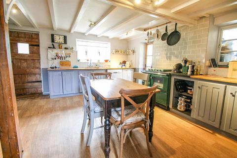 Spout House Castle Road, Richards Castle, Ludlow, SY8 4EW