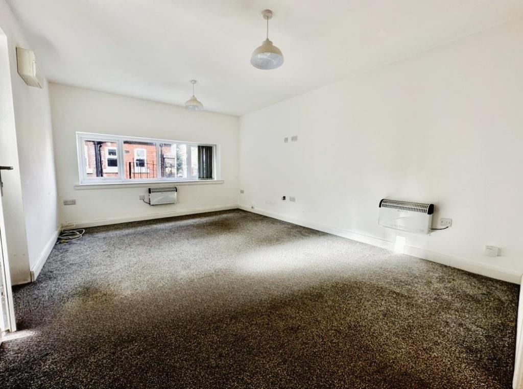 Imperial Court, 157 Grimsby Road, Cleethorpes, Lincolnshire, DN35 2 bed