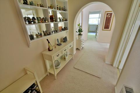 3 bedroom apartment for sale - Beaufoys Avenue, Ferndown, BH22