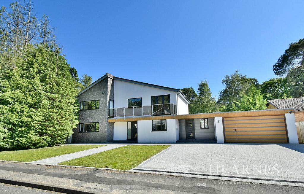 Hazel Drive, Ferndown, BH22 5 bed detached house for sale £1,200,000
