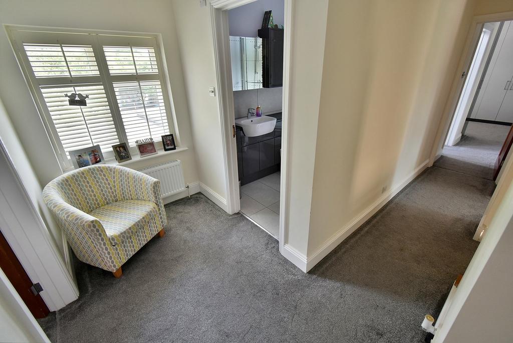 Bedroom &amp; en-suite
