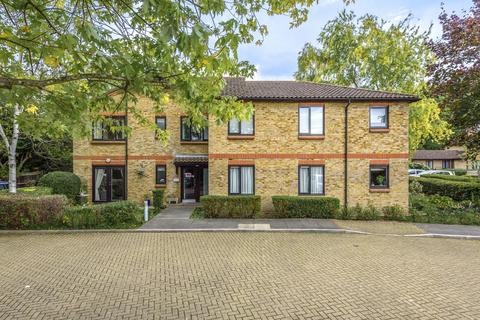 1 bedroom flat for sale, Talbot Lodge, Esher, KT10