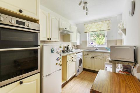 1 bedroom flat for sale, Talbot Lodge, Esher, KT10