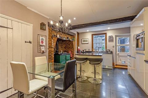 65 Wycombe End, Beaconsfield, HP9 1LX