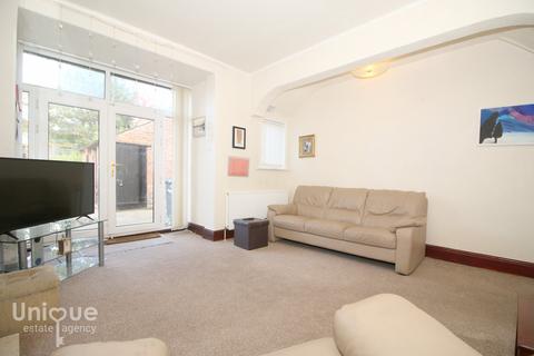 2 Devonshire Avenue, Thornton-cleveleys, FY5 4AT