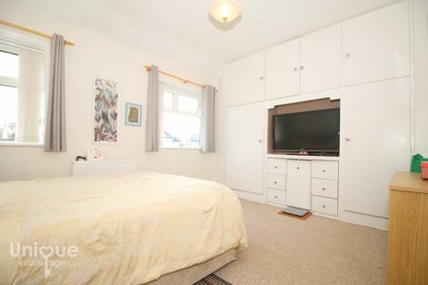 2 Devonshire Avenue, Thornton-cleveleys, FY5 4AT