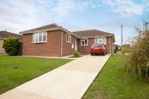 4 bedroom detached bungalow for sale - Binstead Lodge Road, Ryde, Isle of Wight