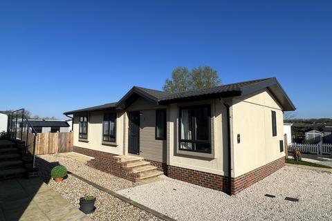 2 bedroom holiday park home for sale, Station Road, Northiam TN31